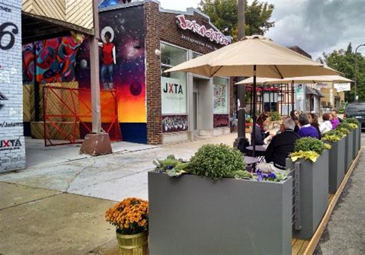 Pilot Dining Platform Program Rockhampton Regional Council