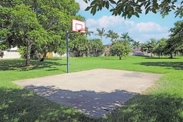 Bill Neven Park Court