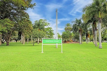 Central Park Sign