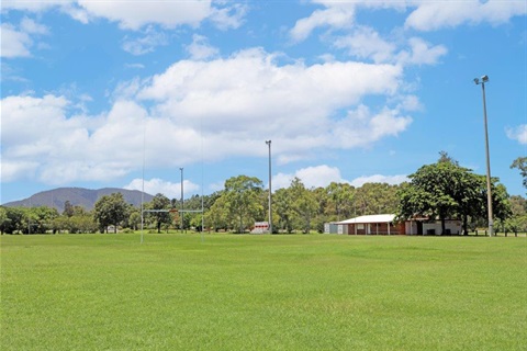 2023-Tom-Nutley-Field-WEB.jpg