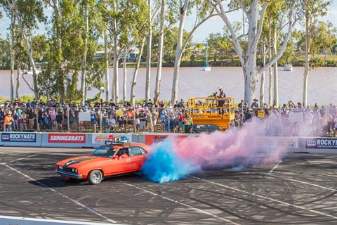 ROCKYNATS - Burnouts action against the Fitzroy River-min.jpg