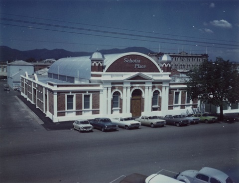 Schotia Place 1974, from the CQ Collection, Rockhampton Regional Libraries..jpg