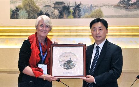 Friendship City Agreement with Zhenjiang, November 2016